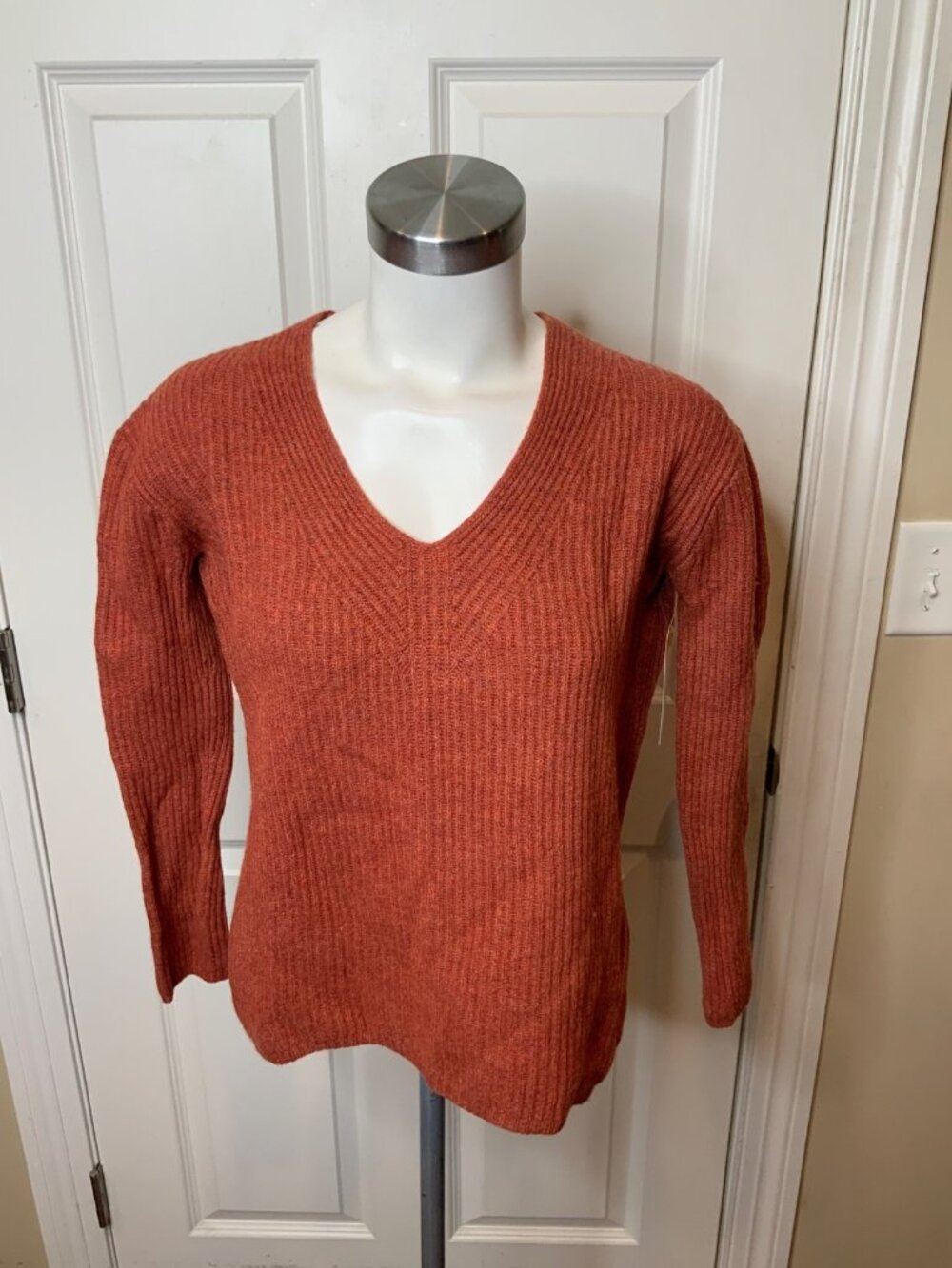 Madewell Orange Wool Blend V-Neck Ribbed Knit Sweater, Size XS